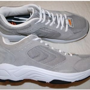 Avia men's sneakers gray and white genuine leather size 13